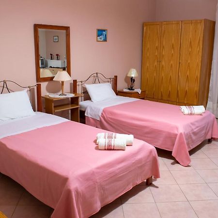 Kleidas Apartments Thymiana Экстерьер фото