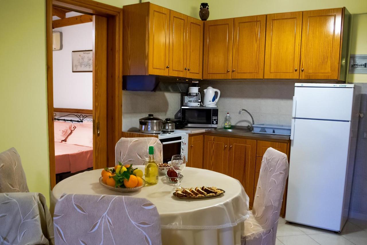 Kleidas Apartments Thymiana Экстерьер фото